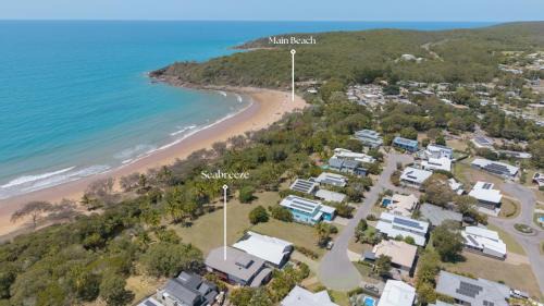 Agnes Water Casa | Seabreeze - 5 BR w Pool Table - Beachfront