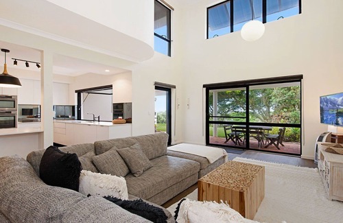 Dicky Beach Casa | 2/27 Wilson Avenue Dicky Beach QLD