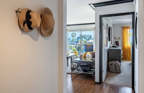 East Mesa Apartamento | SeaCliff - Surfrider - Leadbetter Cove Views