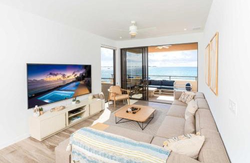 Northwest Point Apartamento | SeaDreams 1 - Luxury Condo with Shared Pool, Hot Tub, Rooftop Lounge