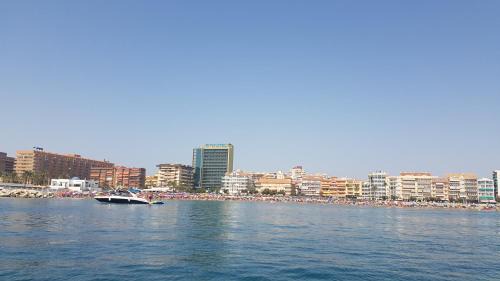 Centro de Fuengirola Apartamento | Seafront luxury studio in Las Palmeras hotel