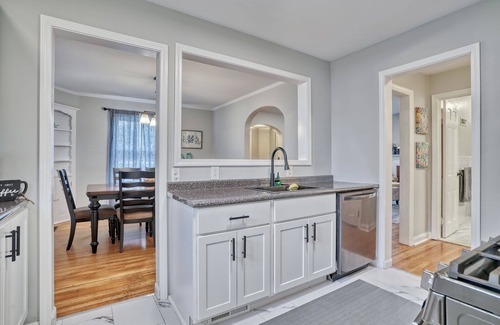 North Greece Casa | Seahorse, Charlotte Beach, Rochester, NY