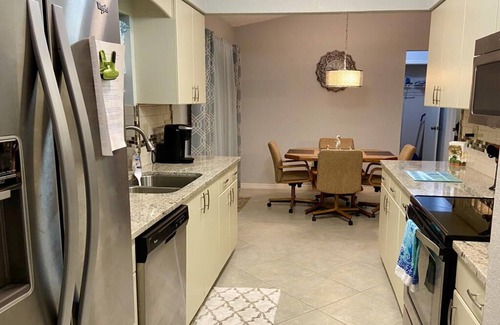 Charlotte Park Casa | Ven y relájate en Wisteria Cottage en la hermosa Punta Gorda, FL