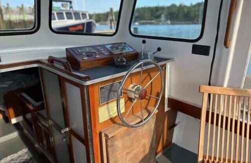 Southwest Harbor Alquiler De Eote | Seaquest Rental! Stay at the Marina!