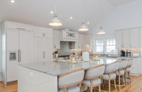 South End Casa | Seas the Day by Bryant Real Estate