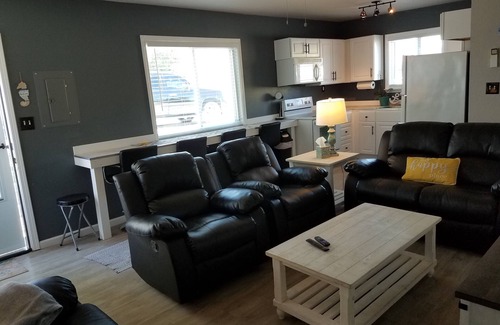 Oscoda Casa | Seas The Day Suite C Family destination on the AuSable River