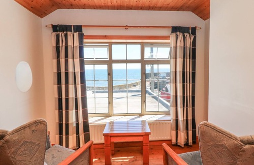 Slade Cabaña | SEASCAPE, family friendly in Fethard-On-Sea, County Wexford