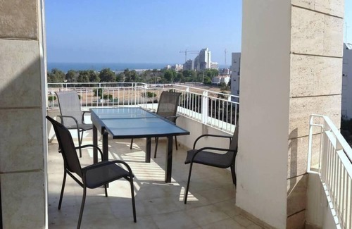 Ashkelon Apartamento | - Mar Apartamento 8 personas - edificio de situación -