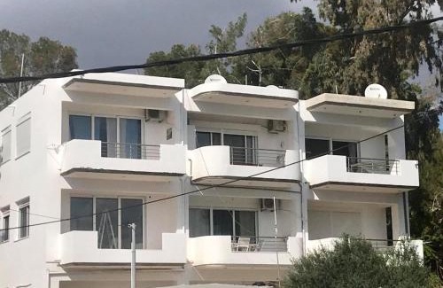 Kaloi Limenes Apartamento | Seaside Apartment-George