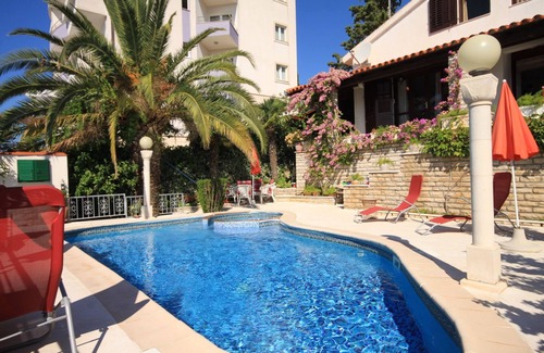 Seget Vranjica Casa | Casa junto al mar con piscina Seget Vranjica, Trogir (K-4329)