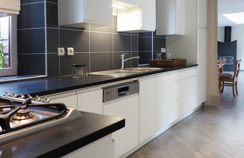 Porspoder Apartamento | Seaside house with pool.