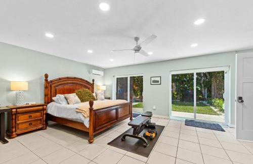 Laguna Shores Apartamento | Seaside oasis studio with heated pool