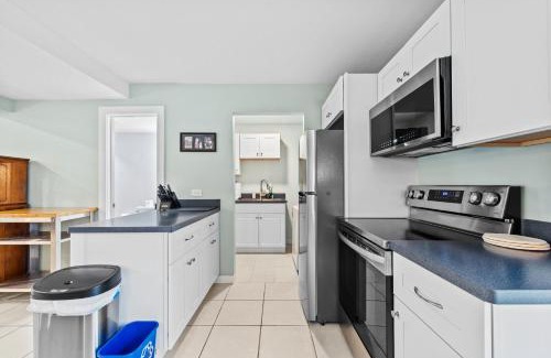 Laguna Shores Apartamento | Seaside oasis studio with heated pool
