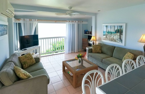 East End Villa | Elysium: Lovely Little Bay