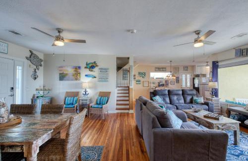 Ormond Beach Casa | Seaside Serenity-Pool Fire pit Beachfront Massive Ocean Deck