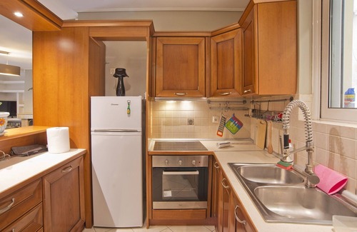 Peiraiki Apartamento | Seaside Spacious 2 BR, 2BA, Sea view Apt