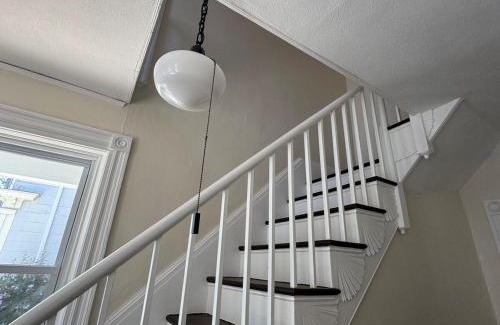 Warren Apartamento | Seaside Stay in Historic Warren