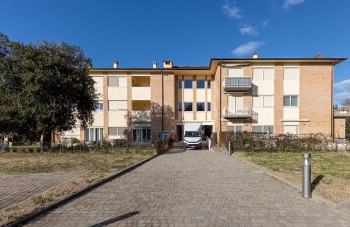 Calambrone Apartamento | Seaside Studio with Swimming Pool and Parking