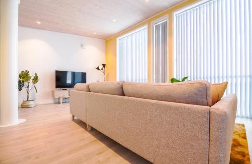 Henningsvaer Casa | Seaside Villa in Henningsvær