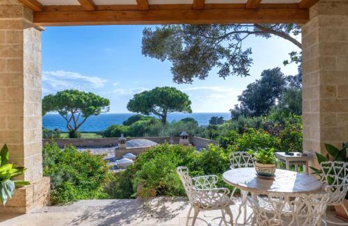 Taranto Casa | Seaside Villa With Pool In Taranto