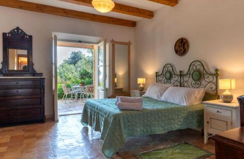 Taranto Casa | Seaside Villa With Pool In Taranto