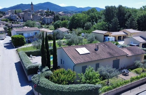 Mirabel-aux-Baronnies Casa | Seasonal rental house with swimming pool "Les oliviers des montées