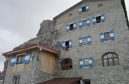 Fai della Paganella Apartamento | ALQUILER POR TEMPORADAS 5 CAMAS + CUNA Cómoda casa de vacaciones con vista a los Dolomitas