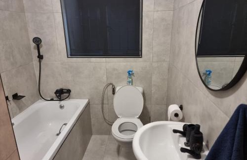 Fichardt Park Casa | Seasons Inn Self-catering guesthouse
