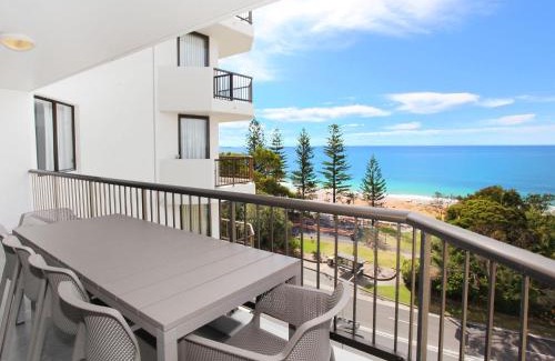 Mooloolaba Apartamento | Seaview 31 Luxurious Beachside Two Bedroom Apartment in Seaview Resort with Stunning Views