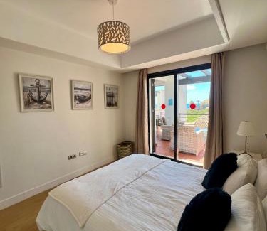 Casares del Mar Apartamento | Seaview Boutique del MAR Luxury 3 rooms