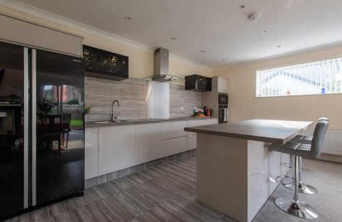 Penarth Casa | Seaview Cottage