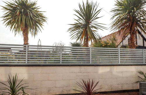 Rhos on Sea Cabaña | Seaward