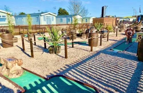 Clacton-on-Sea Otro | seawick holiday park