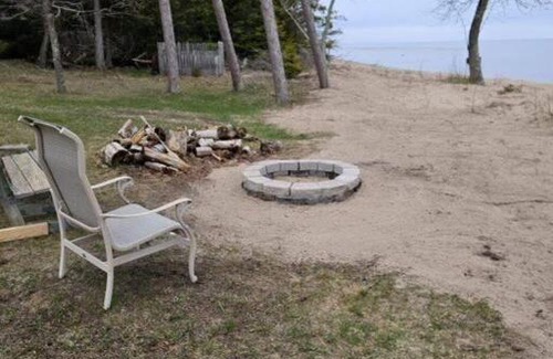 Bark River Casa | Secluded 6-bedroom Lake House