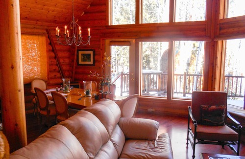 Mammoth Creek Casa | SECLUDED A FRAME LOG CABIN OVERLOOKING IPSON CREEK AT PANGUITCH LAKE