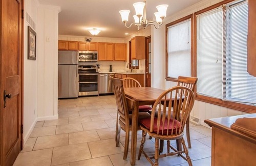 Troy Otro | Secluded and Cozy Lake House/Farmhouse on 40 acres with a 13 acre private lake
