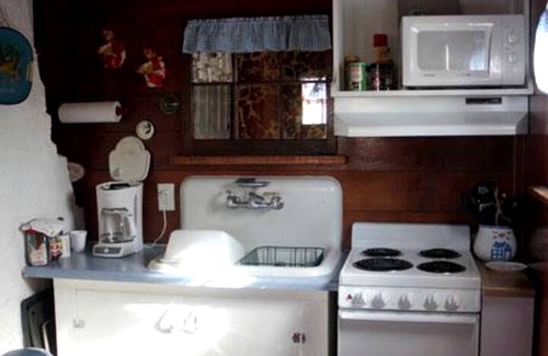 Marsland Cabaña | Secluded Cottage on East Ash Creek near Fort Robinson State Park, Nebraska