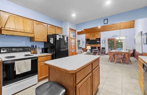 Ocean Hill Casa | Secluded Cottage w/Pool, Close to Historic Corolla Village