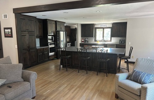 Woodville Casa | Privacy and Paradise in Woodville W, Accommodating families, pets & large groups