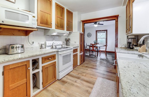 Crown Point Casa | Secluded Crown Point Haven Near Golfing & Parks!