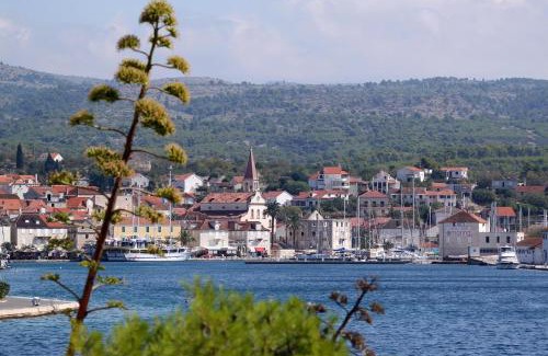 Cove Makarac (Milna) Casa | Secluded family friendly house Milna, Brac - 12229
