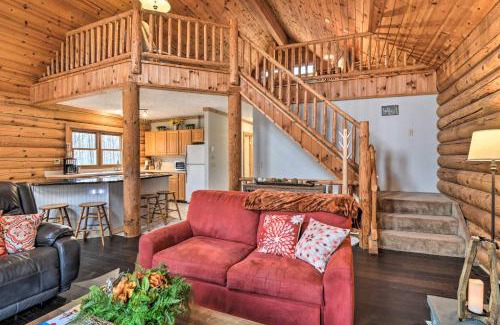 Michaywe Casa | Secluded Gaylord Cabin with Deck, Fire Pit and Grill!