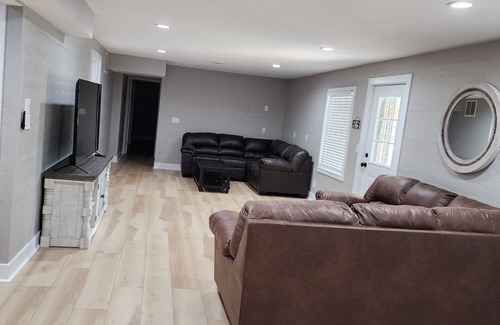 Mountain Home Cabina | Secluded Hideaway at Fish & Fiddle Family Resort & Extended Stay