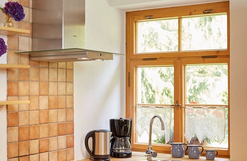 Liebstadt Casa | Casa de vacaciones en un lugar aislado para grupos con piscina, sauna, horno de leña y más ...