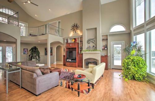 Post Falls Casa | Secluded Home with Pool about 14 Mi to Coeur dAlene!