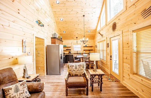 Bryson City Casa | Escapada de Gerty a 1,6 km del Parque Nacional Great Smoky Mtn / Bryson City Polar Express