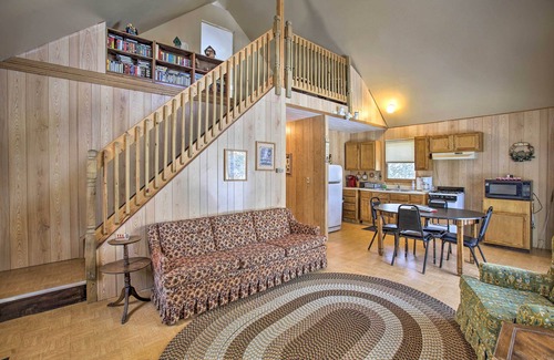 Irons Cabina | Secluded Irons Cabin w/ 5-Acre Yard, Deck, Grill!