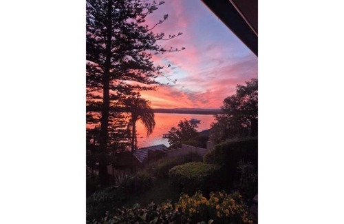 Coal Point Cabaña | Secluded Lake Hideaway