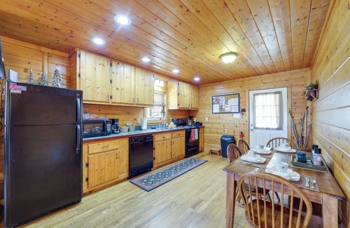 Apple Ridge Cabina | ¡NUEVO! Aislado cabaña de Lenoir 15 minutos a Blowing Rock