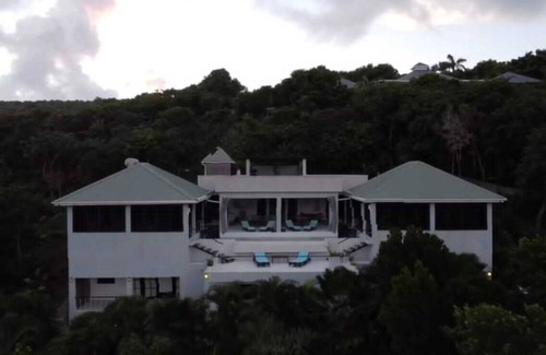 Spring Estate Villa | Secluded Luxury Villa, 4BR, Ocean & Spring Views for 8